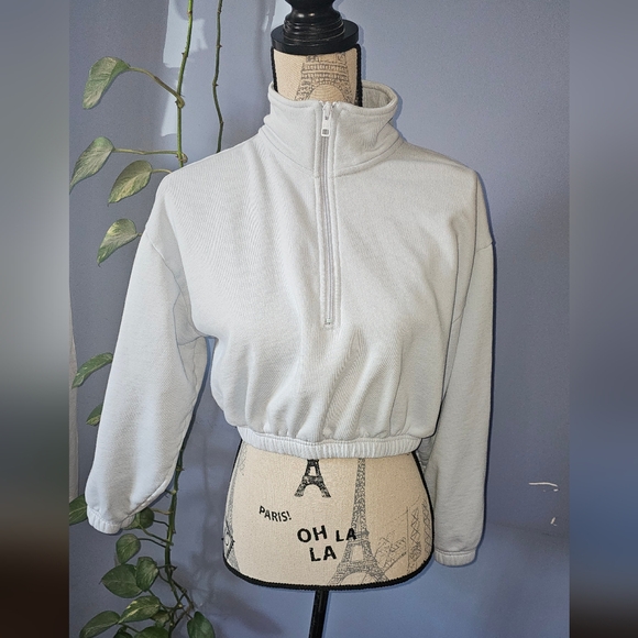 TNA Tops - Tna pure fleece crop sweater